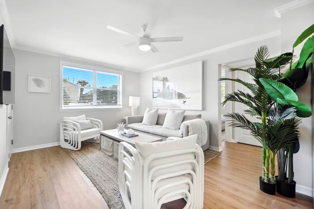 Enjoy your cozy living room with plenty of seating and a Smart tv Enjoy your cozy living room with plenty of seating and a Smart tv