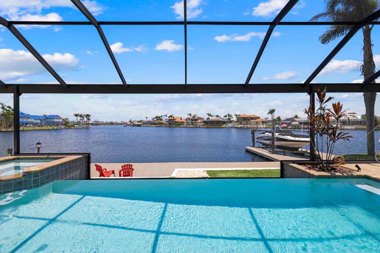 SEASIDE VILLA MAJESTIC