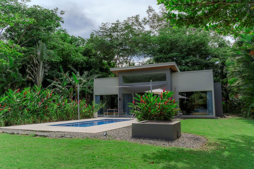 Front view & barbecue