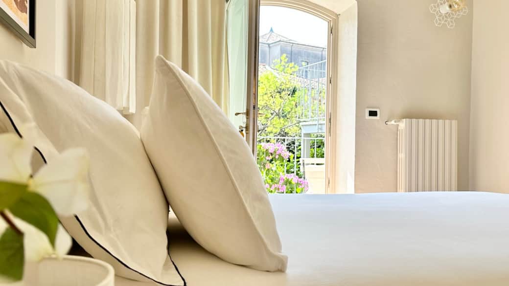 Apartment - Bedroom with Air Con and balcony
