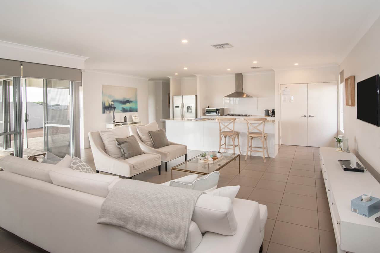 INTO THE BLUE - OPEN LIVING WITH VIEWS