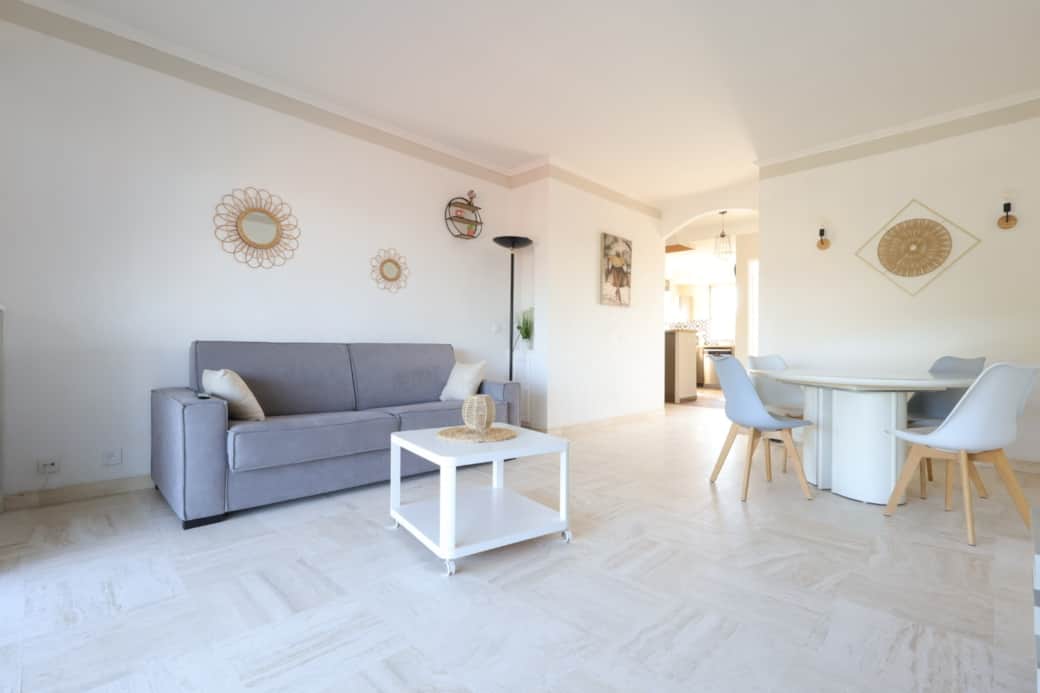 Image picker 8AB9B334 0EB4 417B A448 7C47825C4E94 950 00000030D3D74F8C