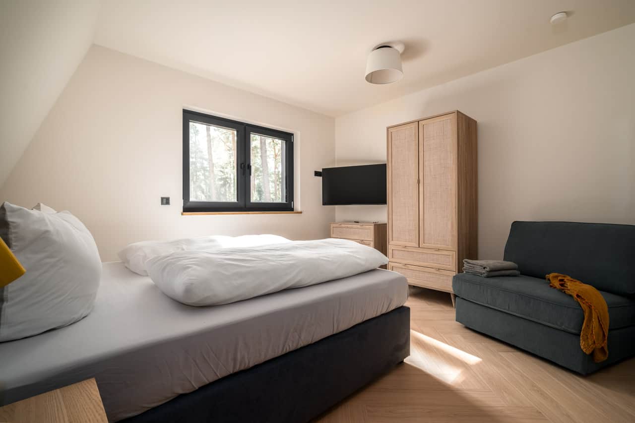 Schlafzimmer mit Boxspringdoppelbett