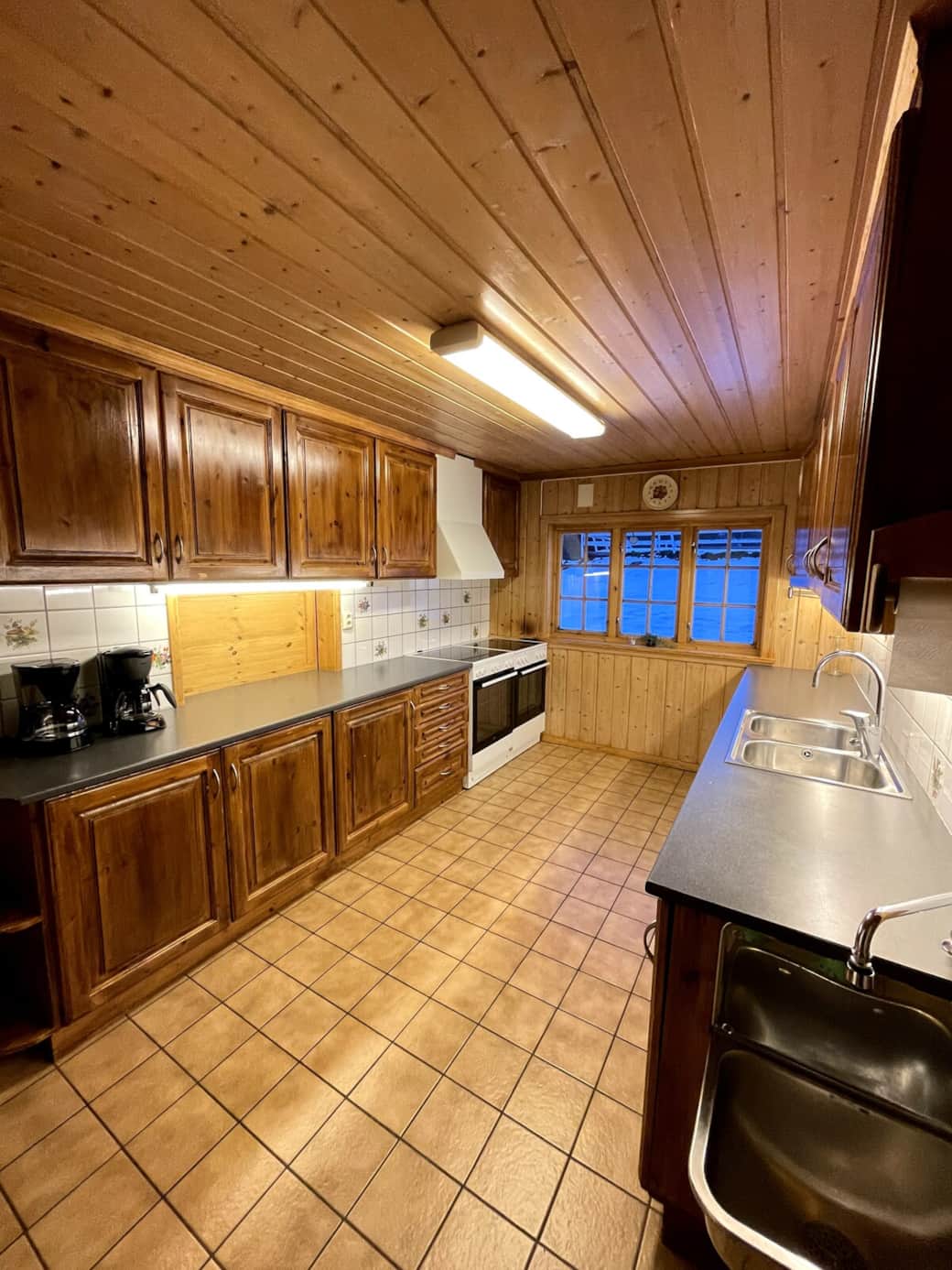 Well equipped kitchen