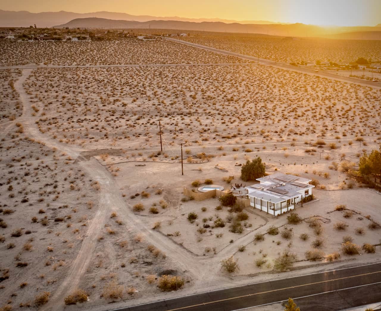Complete privacy to the south and west. | La Choza