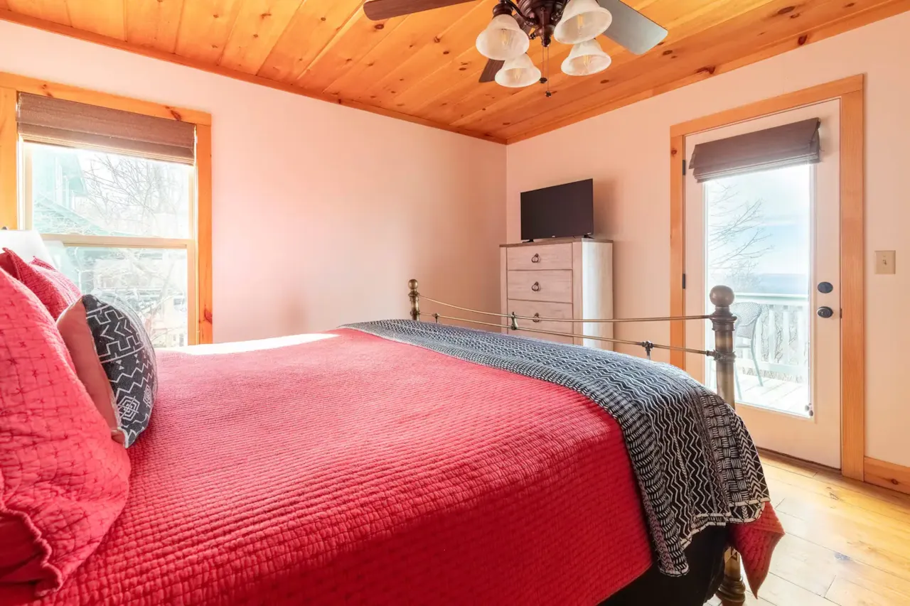 Master Bedroom Opens To Oversize Deck with Brow View and Hot Tub