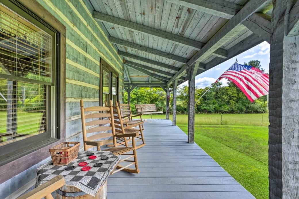 porch + games + sun = fun