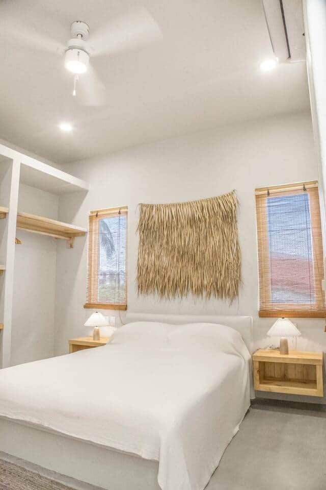 [Bedroom #2] Queen bed