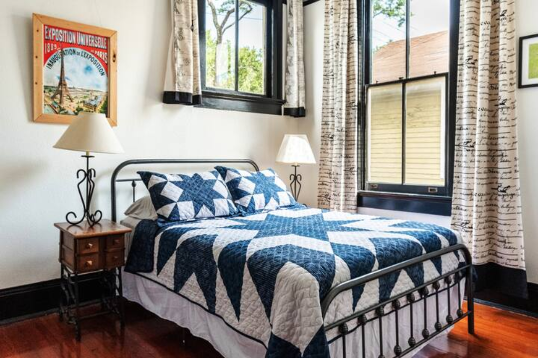 bwmasterbed.png bwmasterbed.png