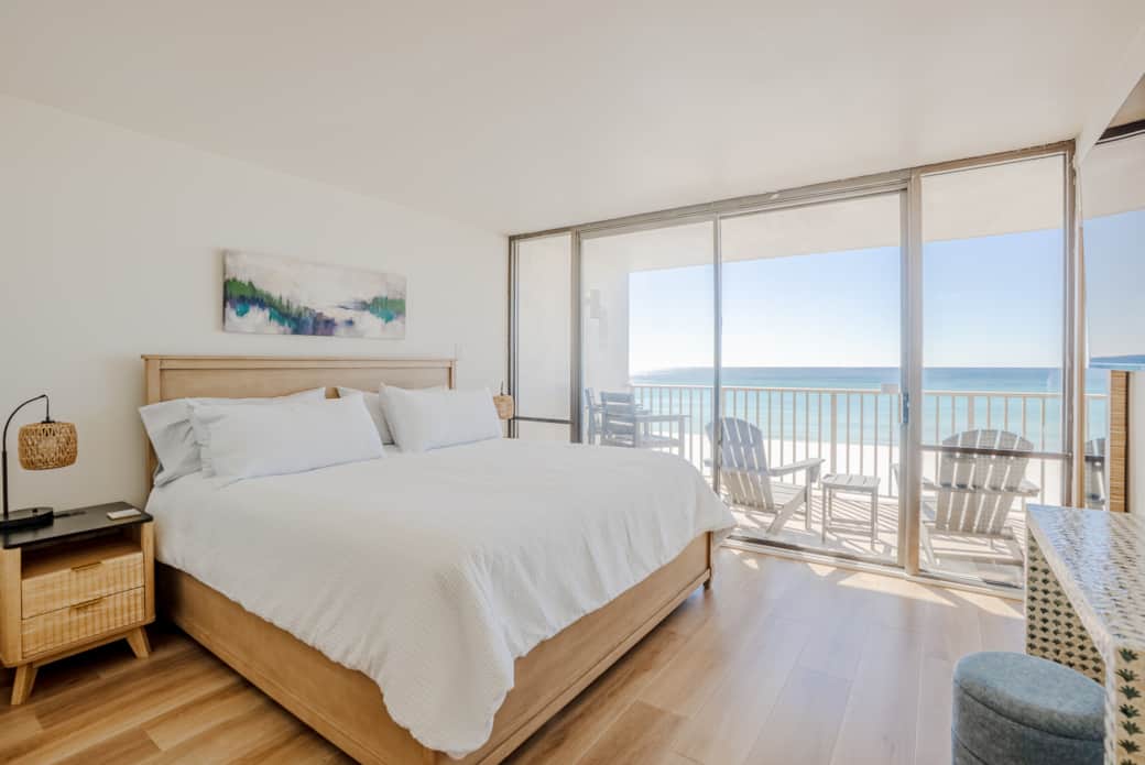 Master bedroom (sleeps 2)