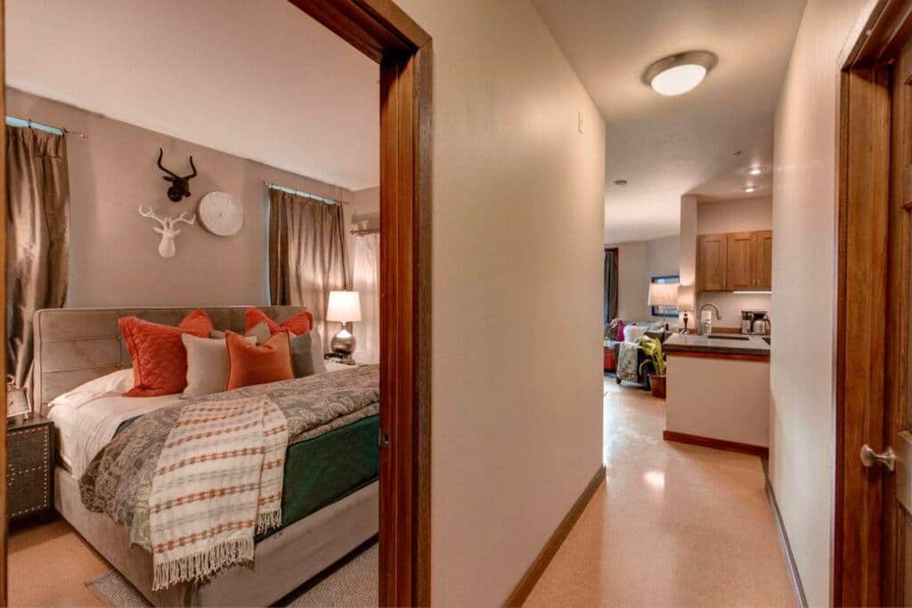 Entrance to Master Bedroom 
