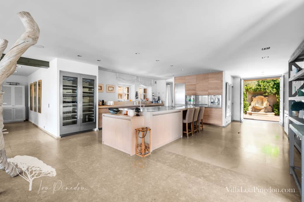 Villa Lou Pinedou Inside 17