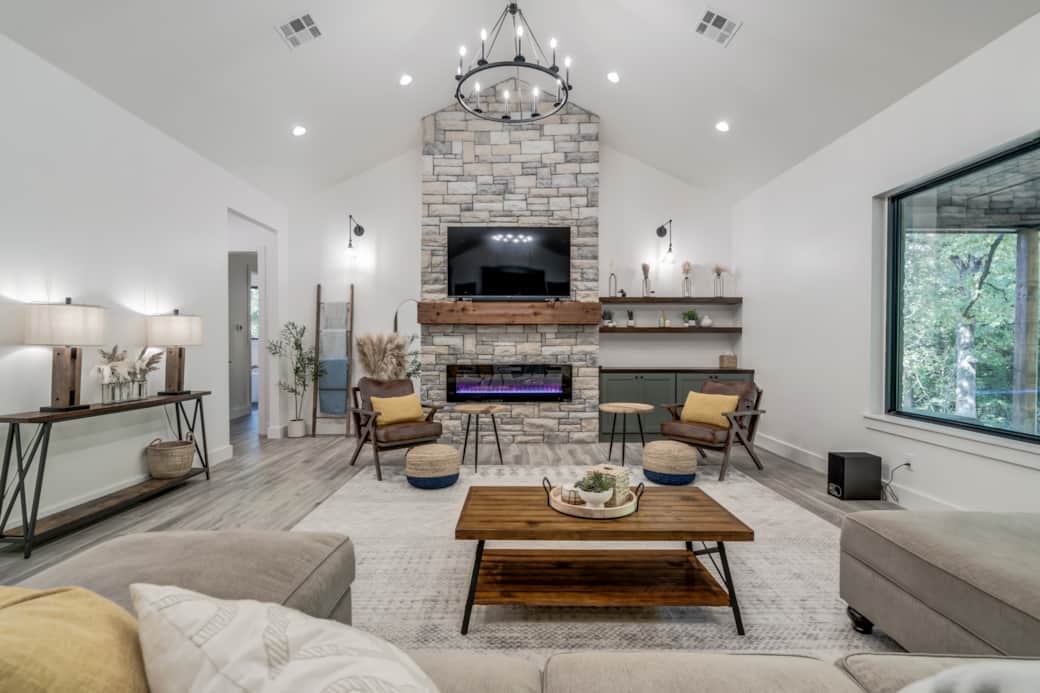 Patriot Pointe 2 INT-72