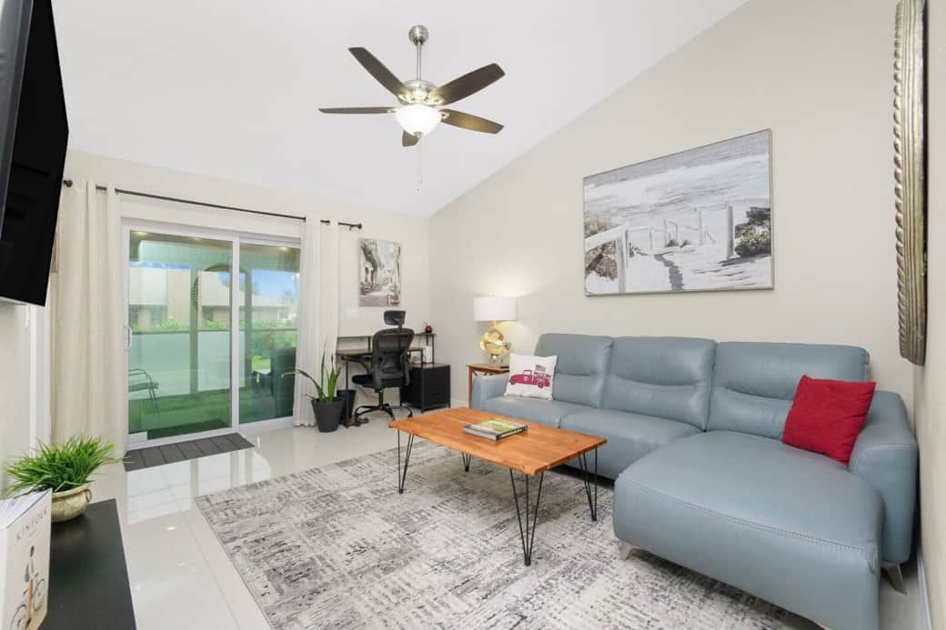 Bright Living Area 