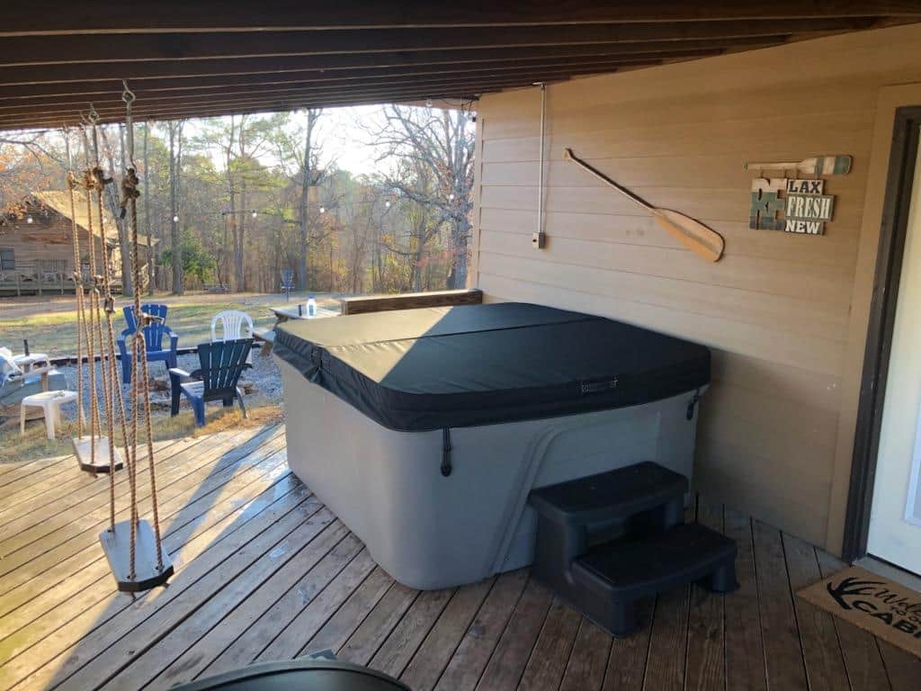Miller Landing 2 hot tub 4