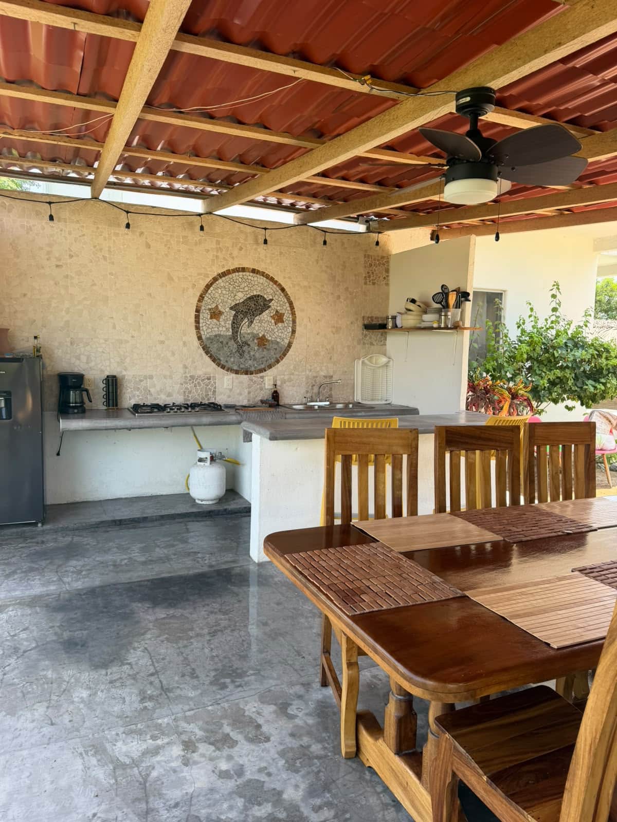 OUTDOOR KITCHEN