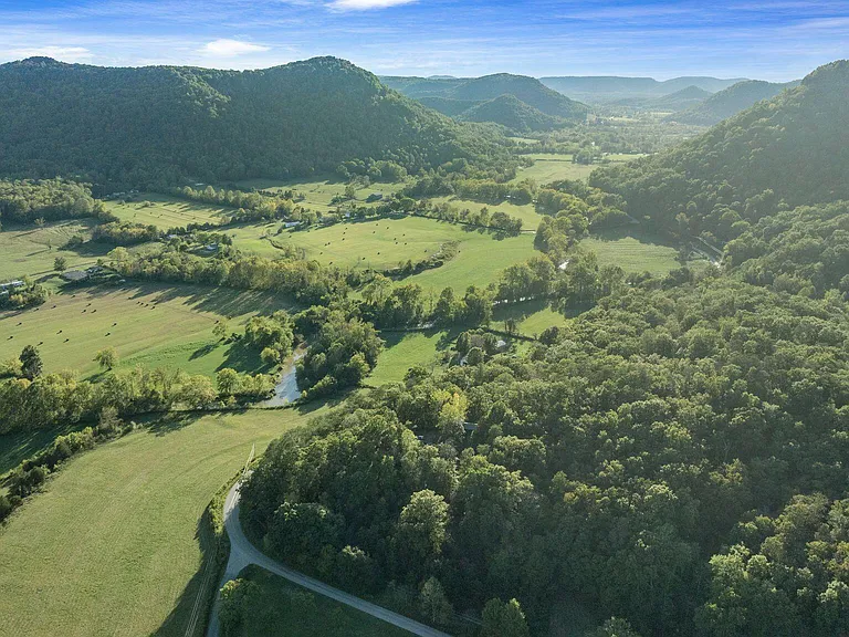 Surrounding area view