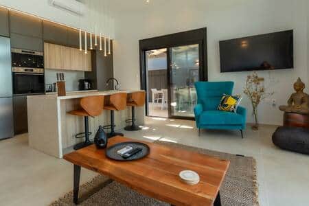 Living room and Fully equipped Kitchen