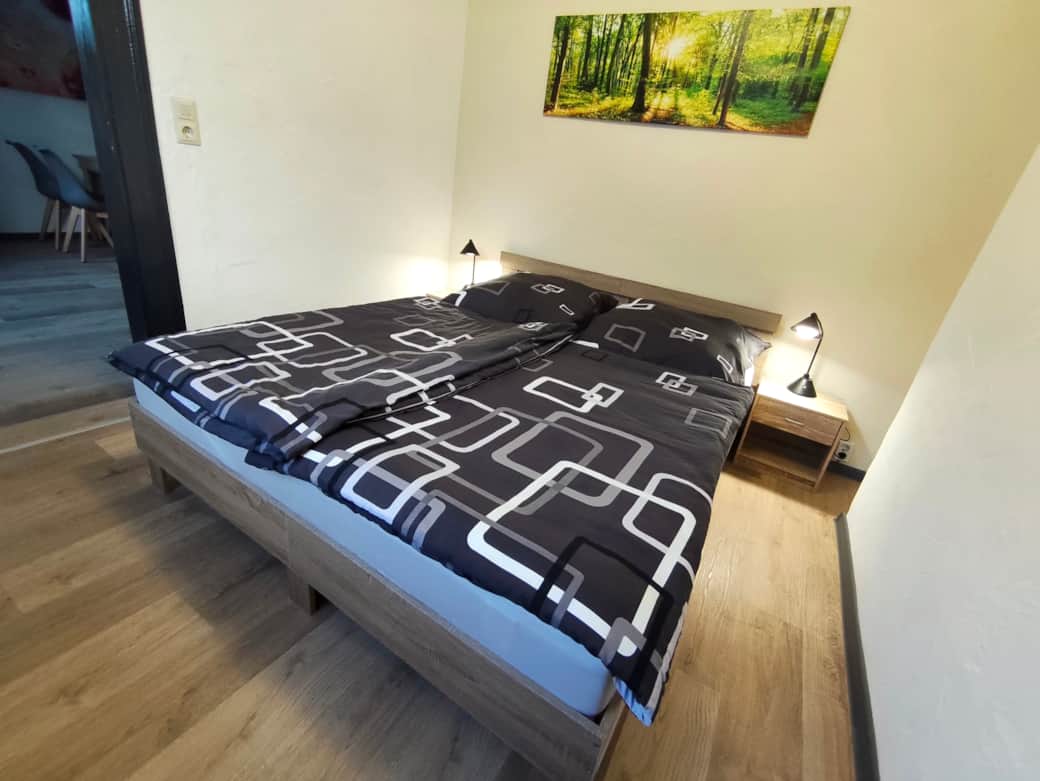 Doppelbett 160x200 im Schlafzimmer