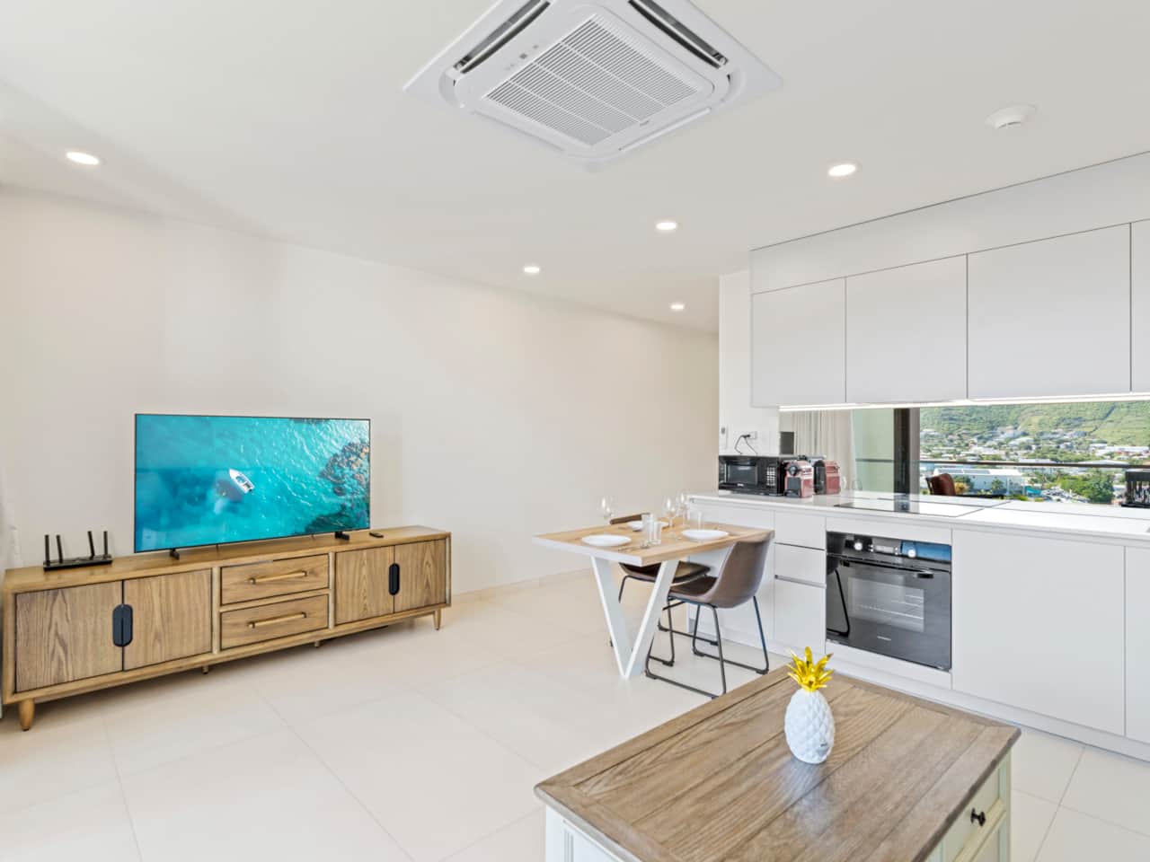 Living Room+Kitchen