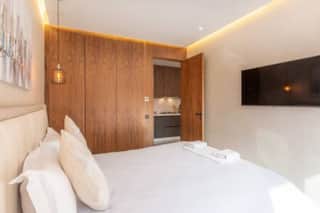 Stunning and Comfortable apartment — photo 8