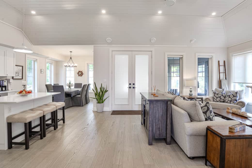 Port Carling Family Room-Kitchen