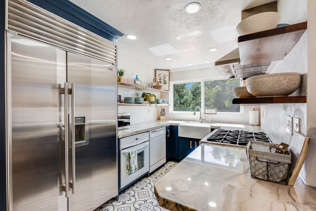 New gourmet kitchen