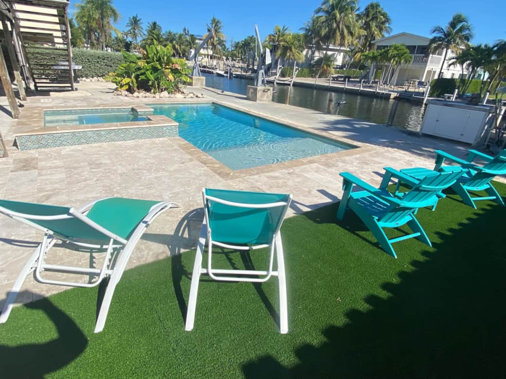 Canal or Poolside relaxation