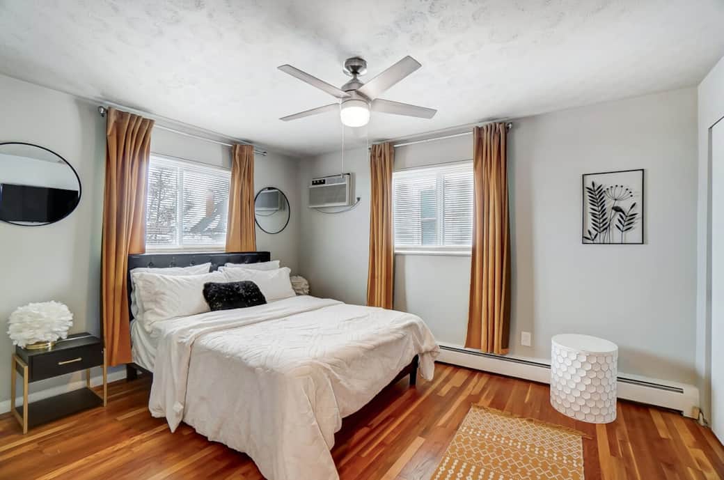 Queen Size Bed Queen Size Bed