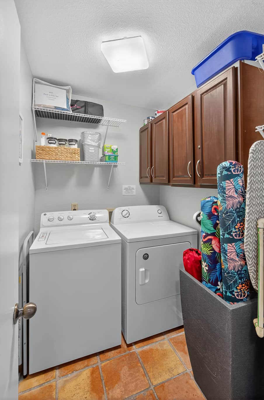 Full washer and dryer with laundry accessories. Beach accessories provided.