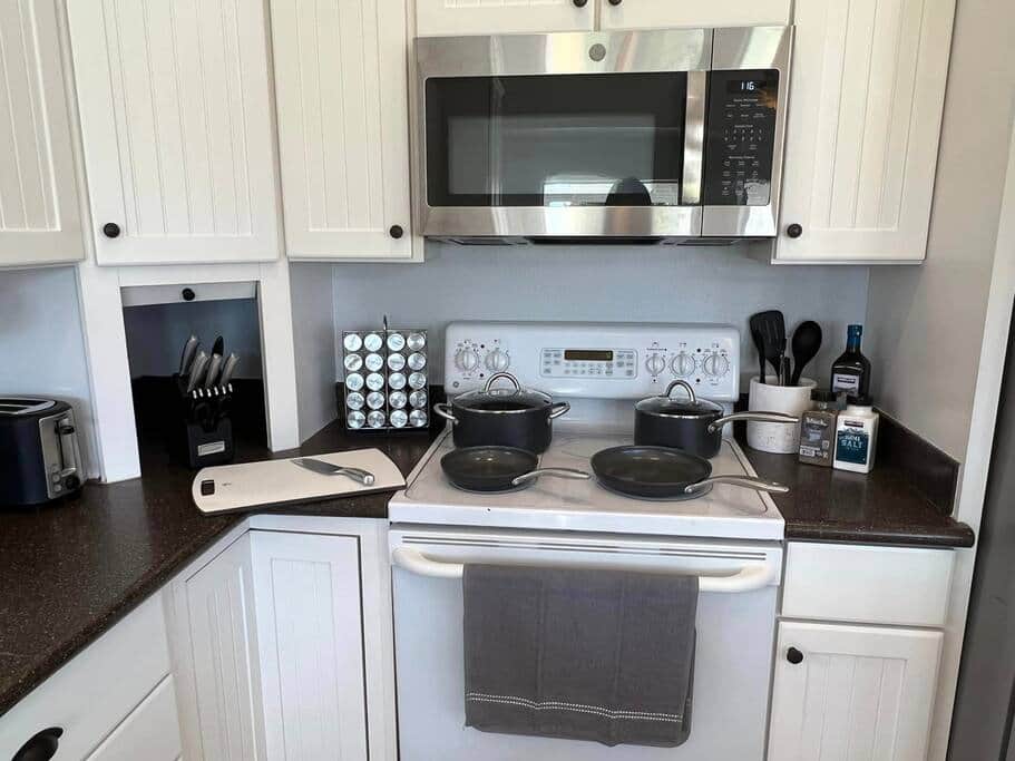 Kitchen - Fully Stocked