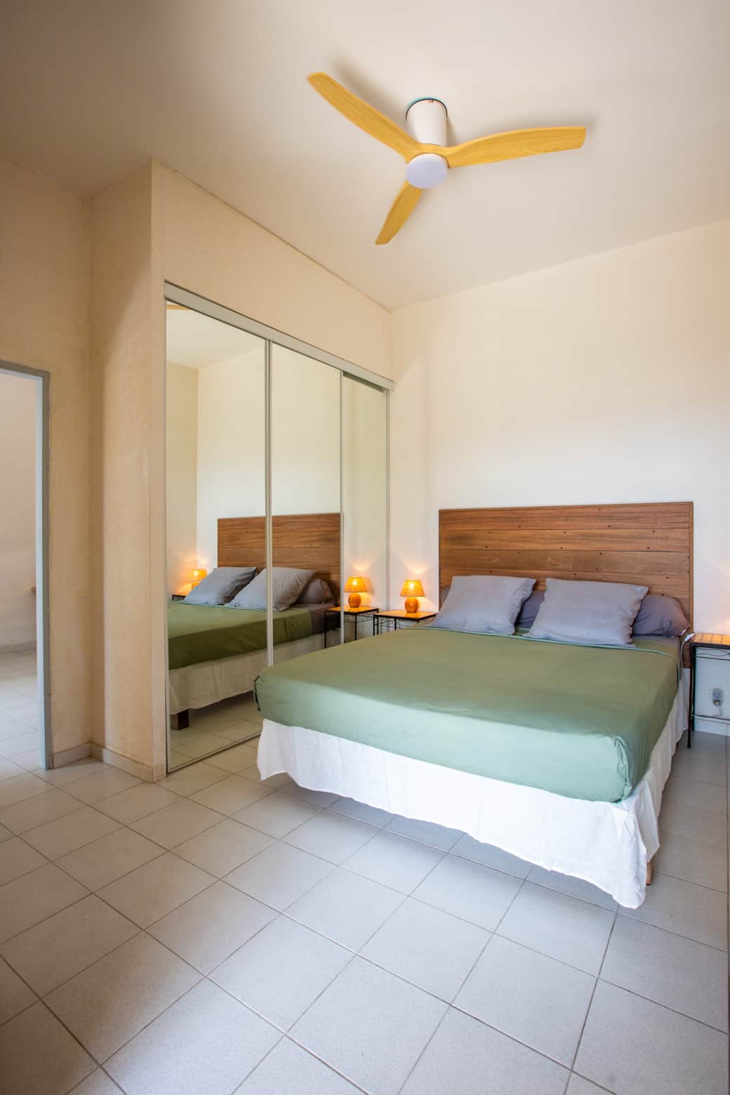 Chambre ventilateur plafond