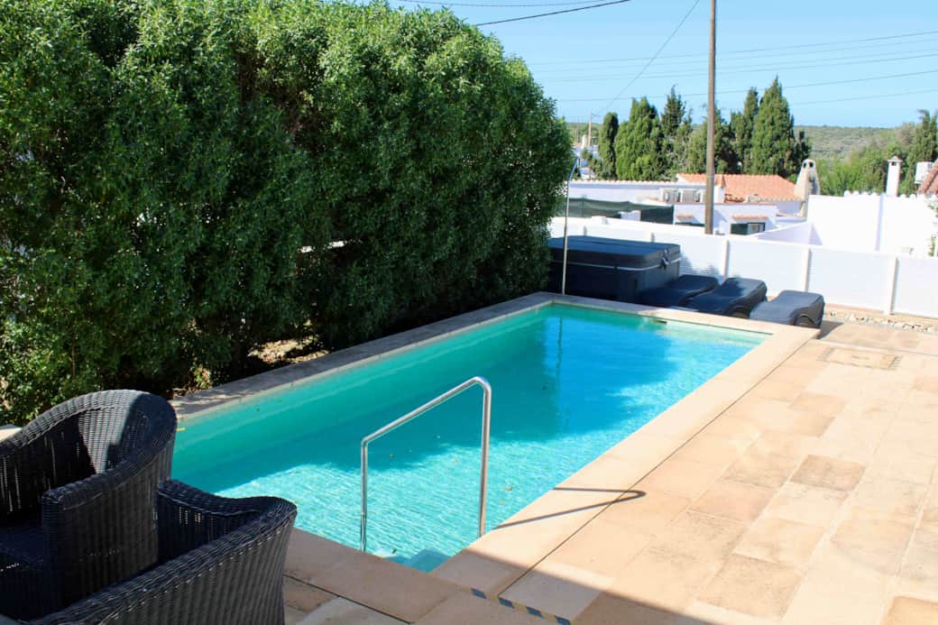 Casa charlotte pool