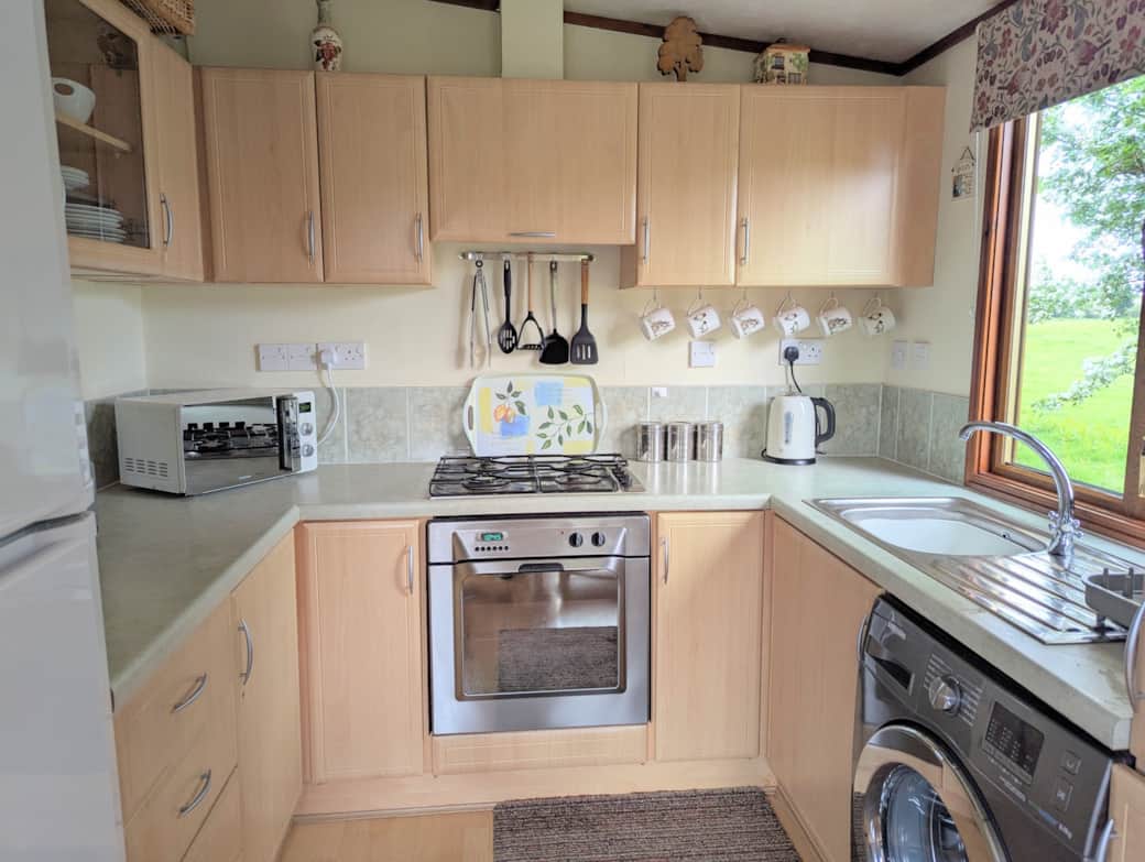 Kitchen 2