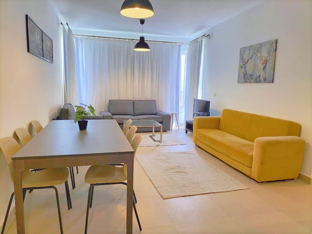 Living and dining area