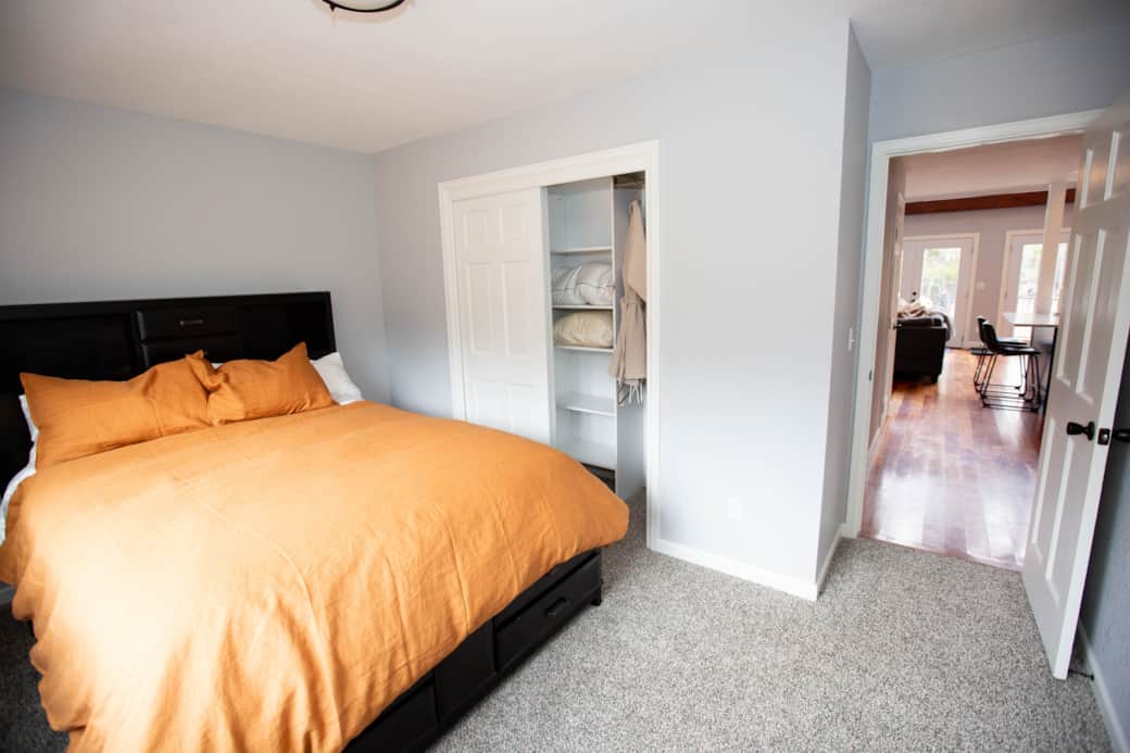 Queen Bedroom #1 equipped with 2 robess Queen Bedroom #1 equipped with 2 robess