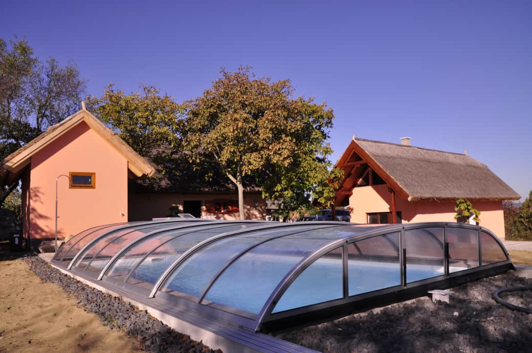Außenanlage mit Pool