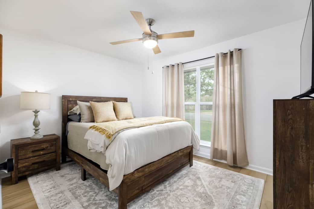 Main Guest Room Pic 1