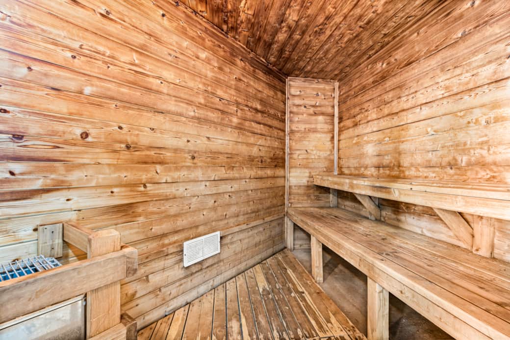 Unwind North Shore-style in our cedar sauna Unwind North Shore-style in our cedar sauna