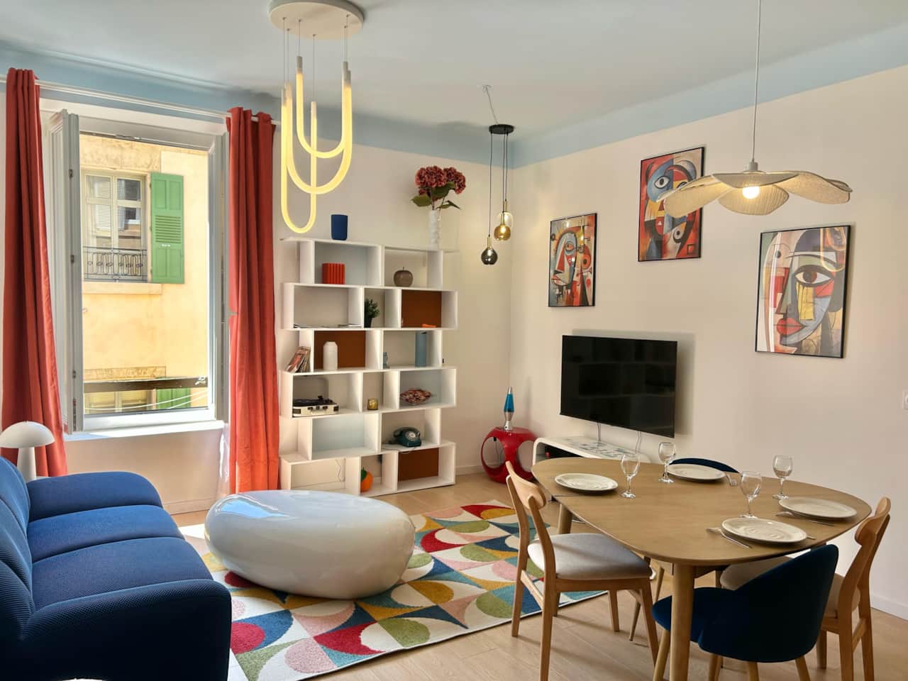 living room, sofa, dining table, TV