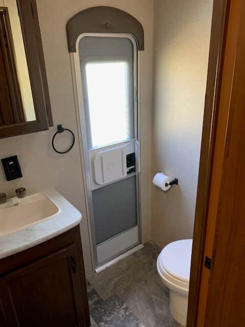 seperate bathroom exterior entrance