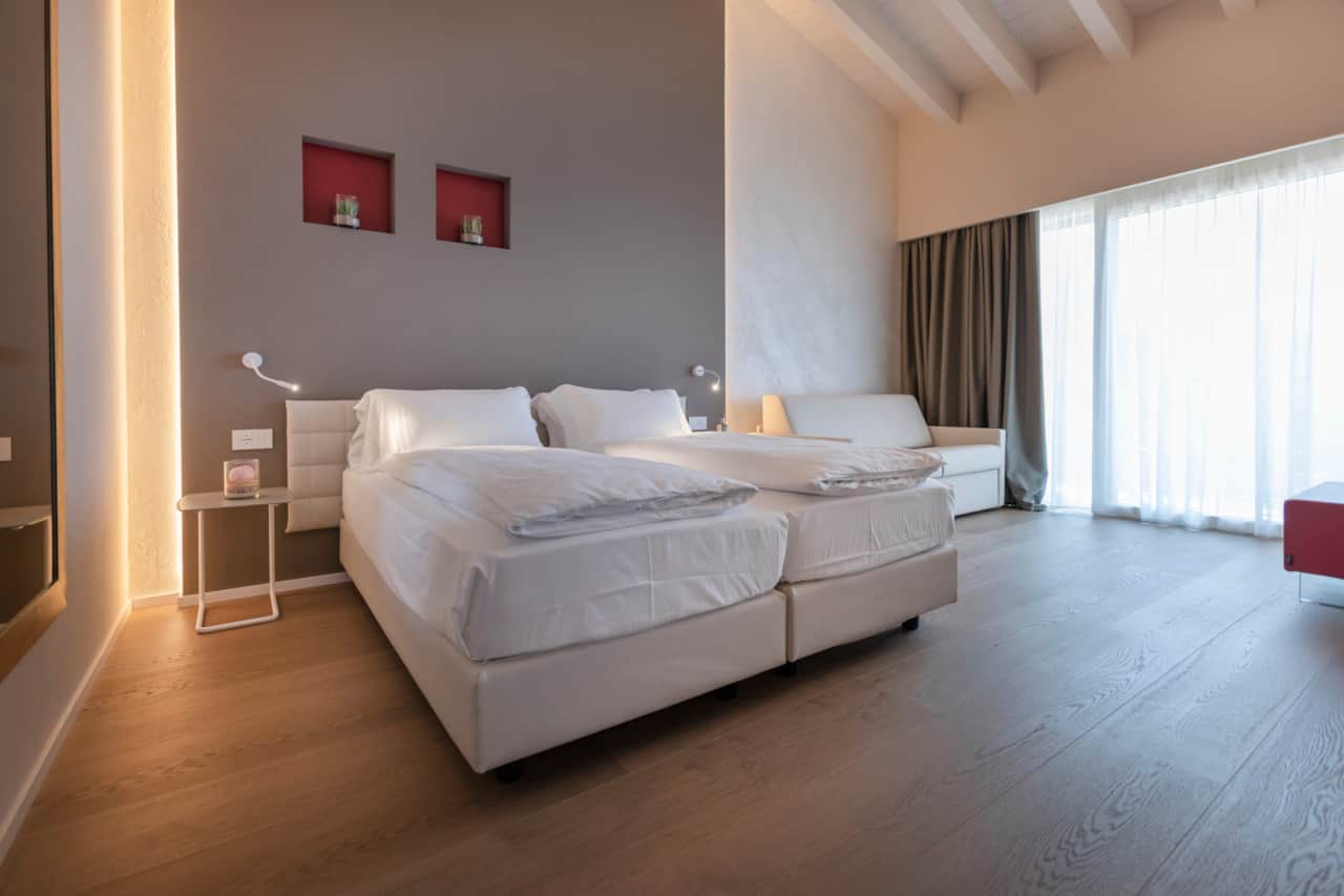 Room 4 - 02