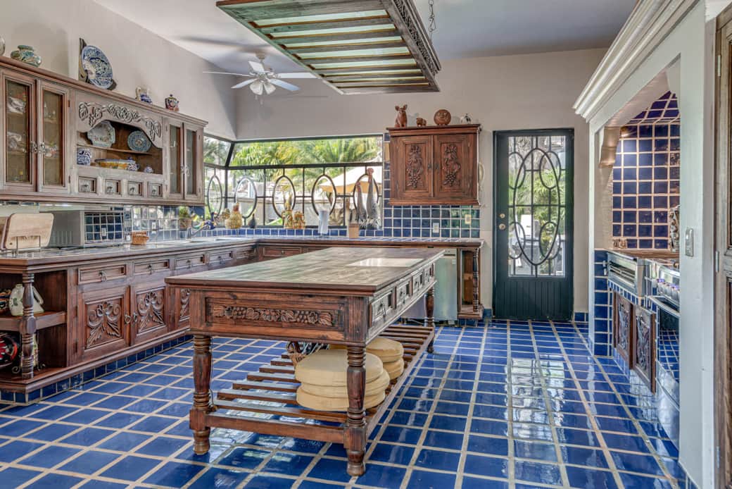 Kitchen 2