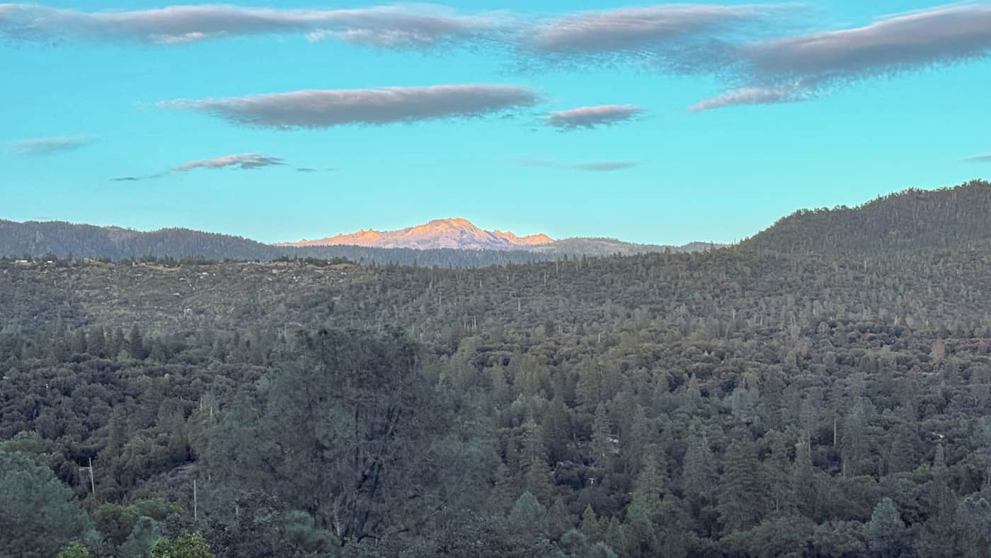 Evening Sierra Nevada mountain view from the deck at Mountain Daddies Bed and Breakfast in Oakhurst
