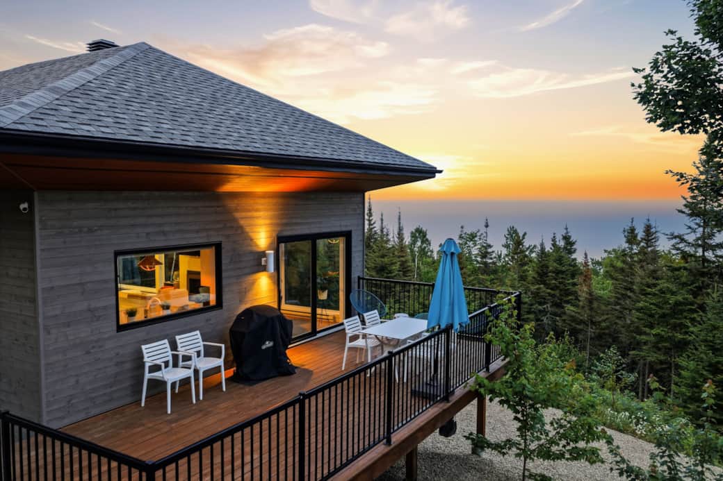 Chalet, sunrise
