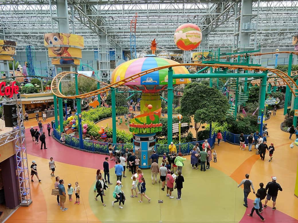 15 mins to Mall of America 