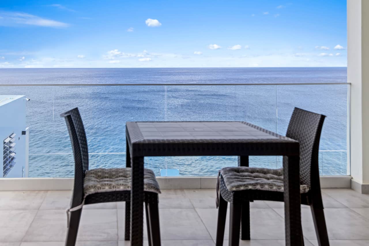 Lagunbay Breeze Balcony
