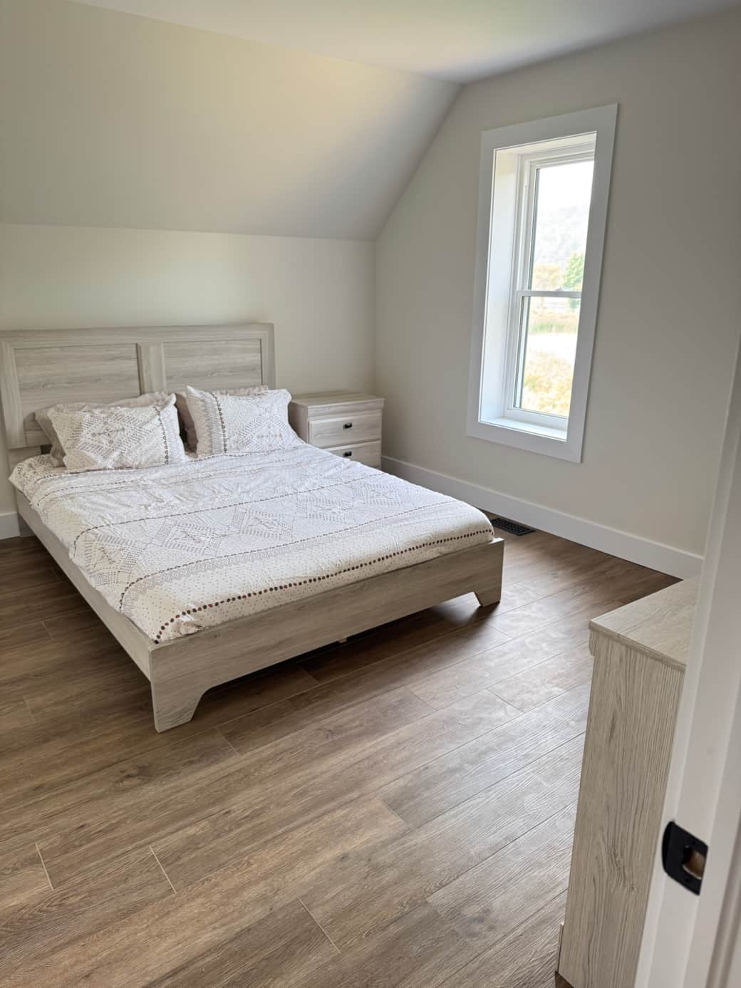 Bedroom Queen