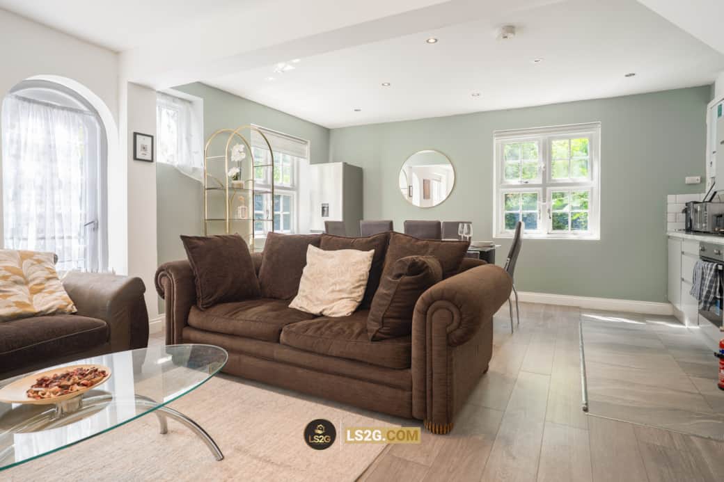 Living room by LS2G Stays