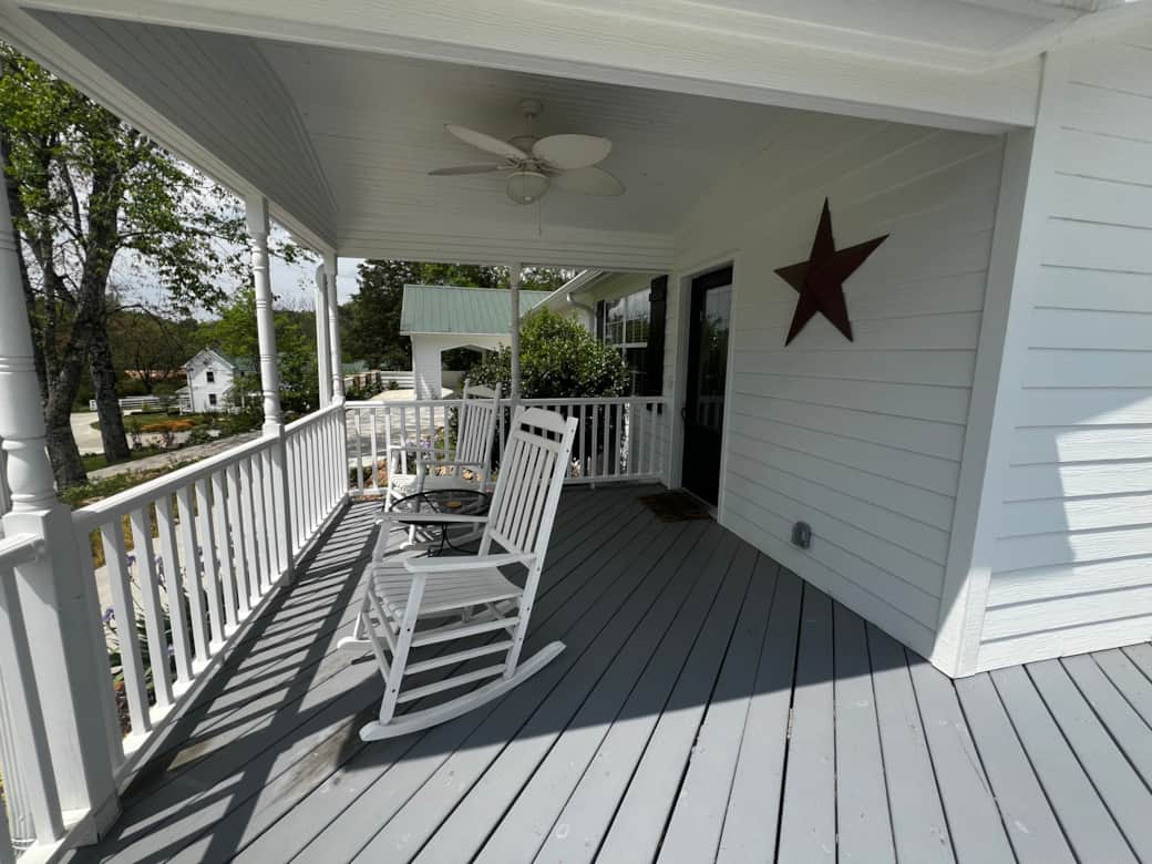 Cottage front porch Cottage front porch